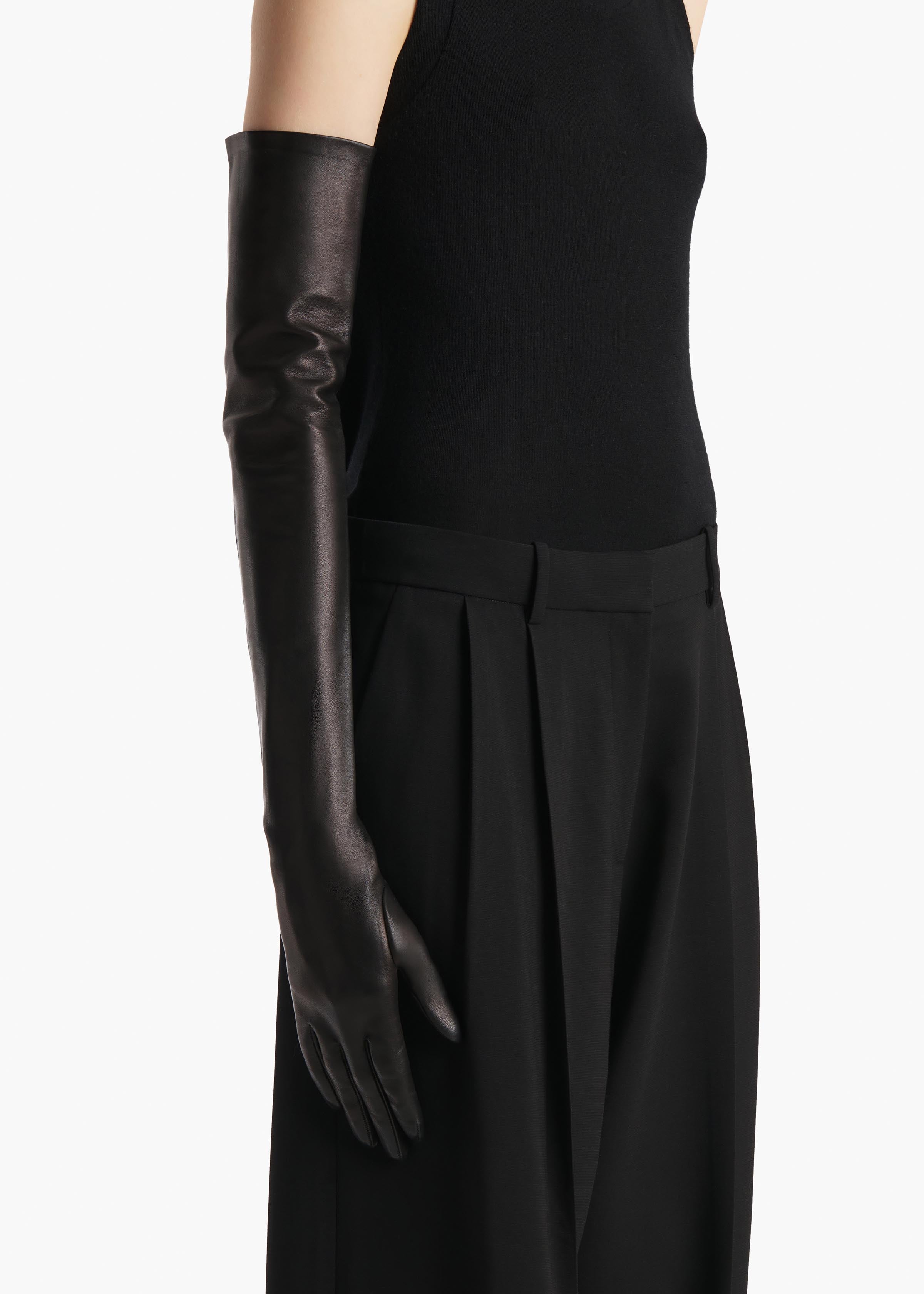 Remo Long Gloves in Black Leather