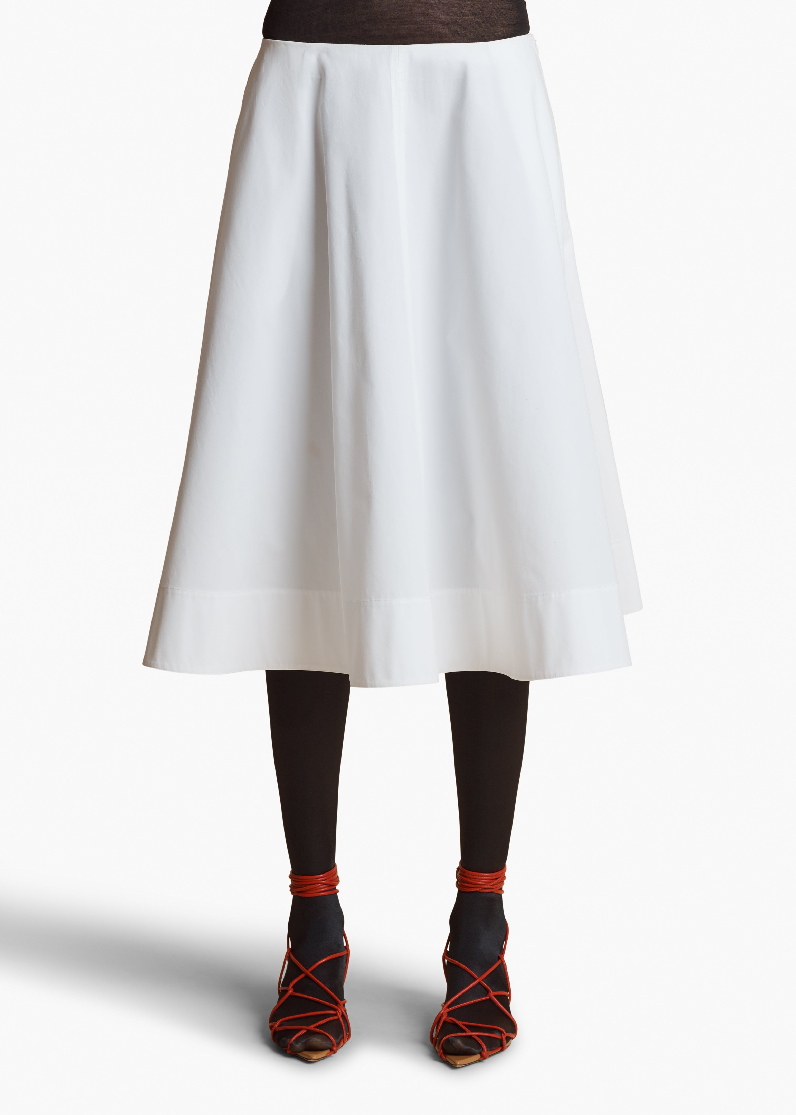 RENTA SKIRT IN WHITE FRONT VIEW