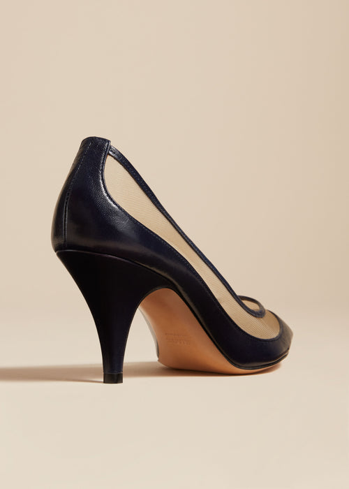 The River Mesh Pump in Midnight Leather
