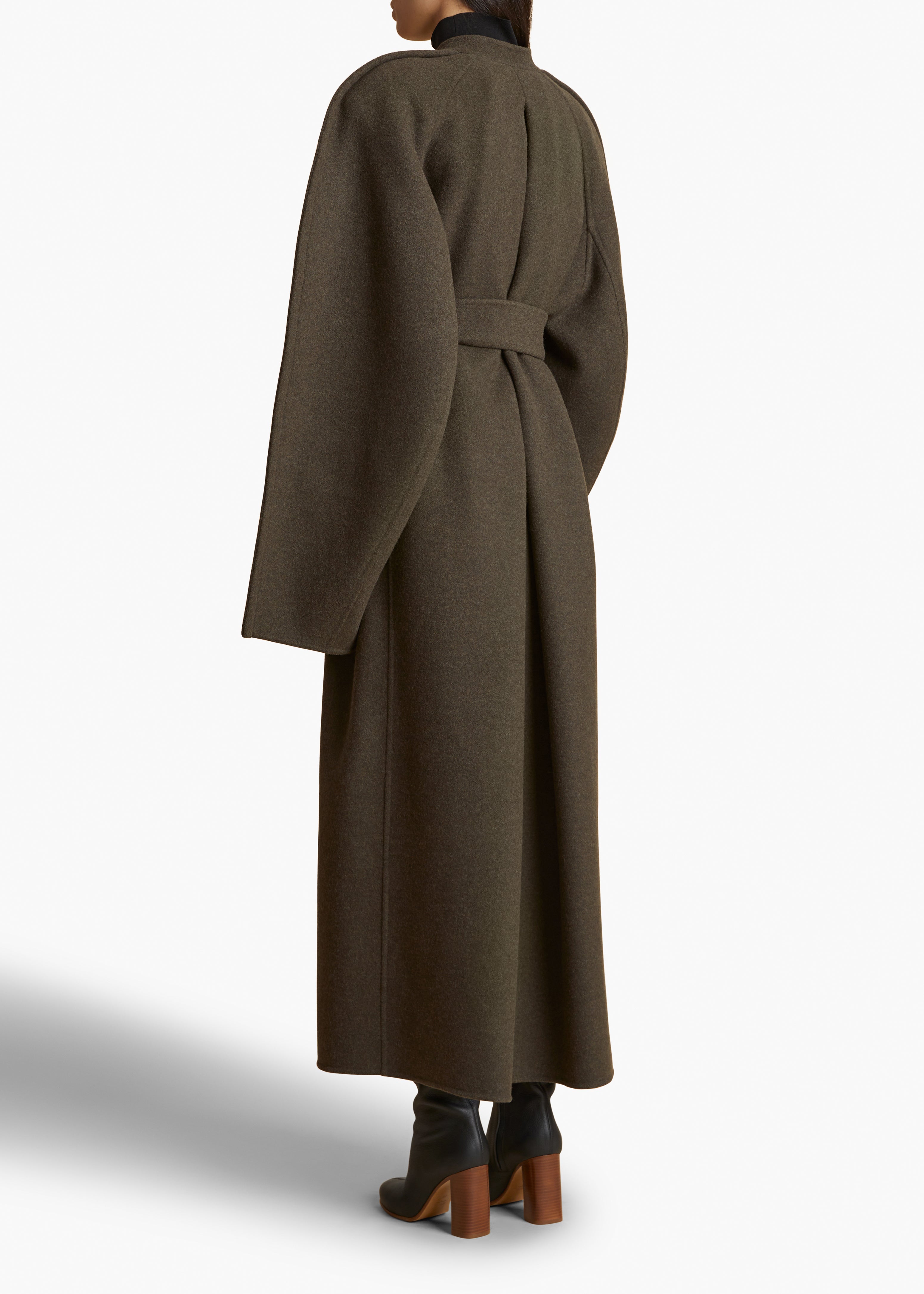 ROTHEN COAT IN ARMY MELANGE BACK VIEW