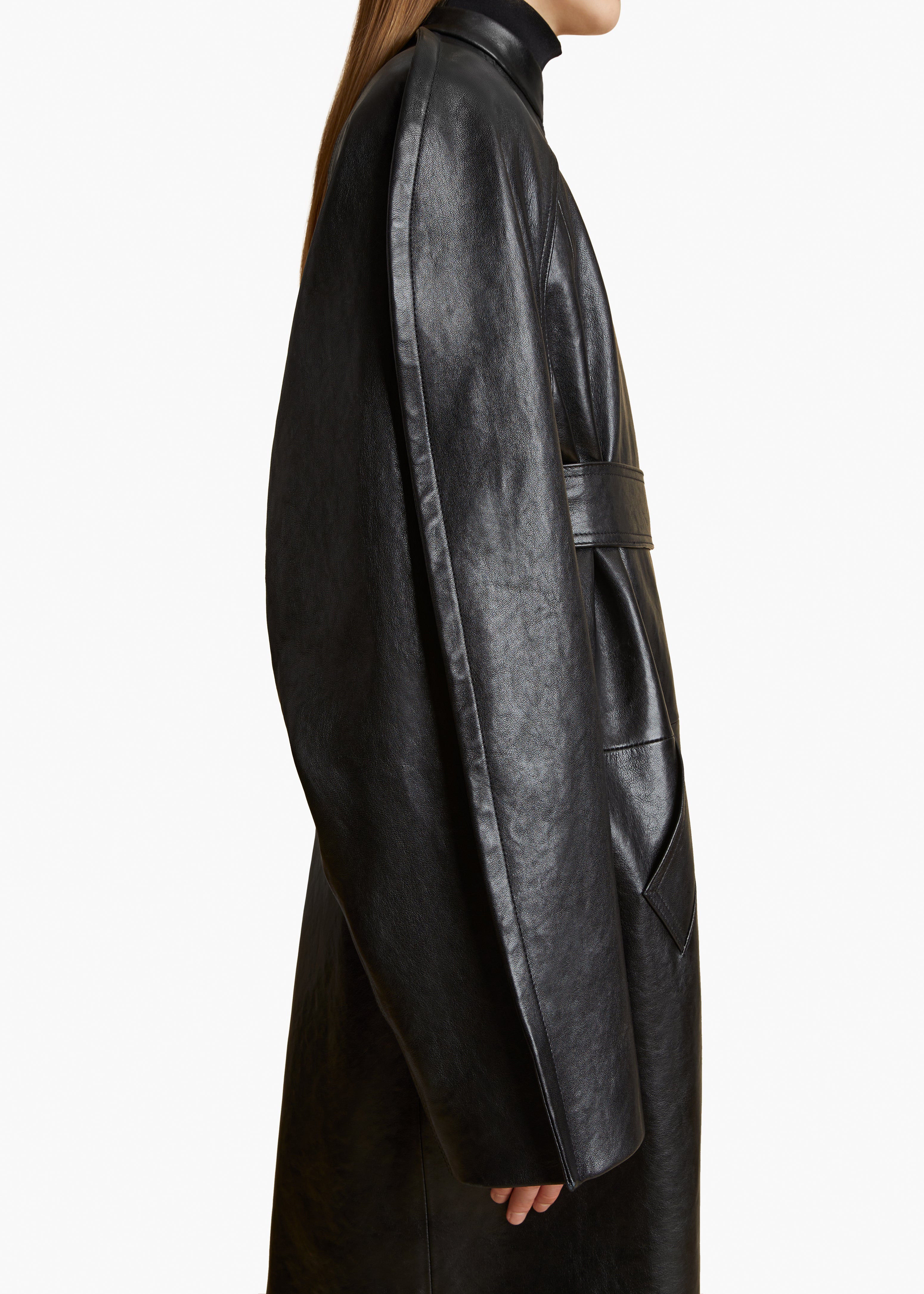 ROTHEN COAT IN BLACK LEATHER DETAILED VIEW 2