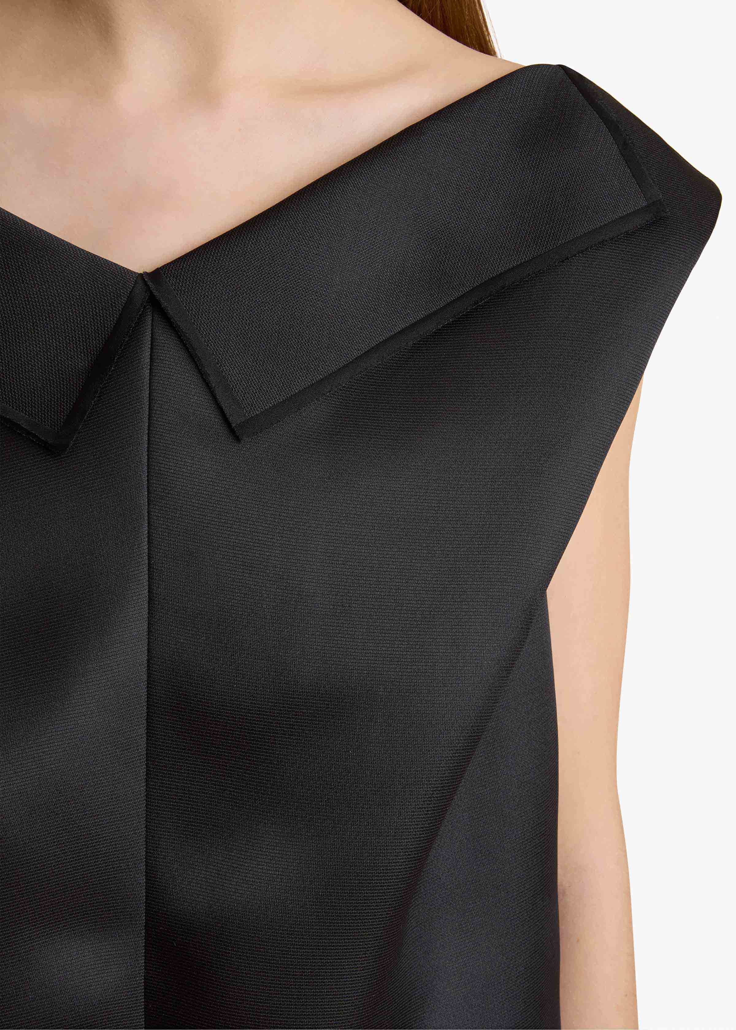 Selly Top in Black DETAILED VIEW 2