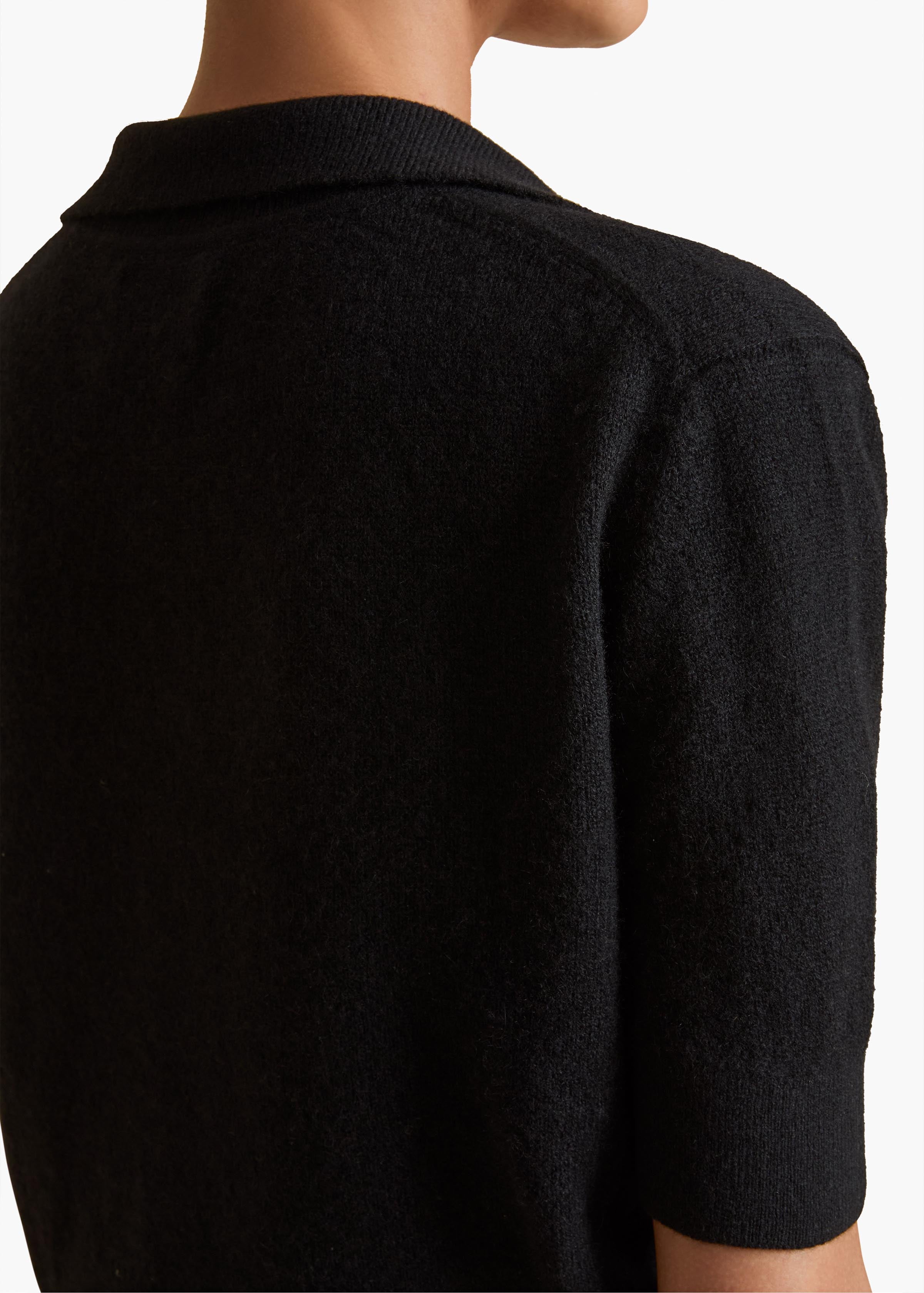 SHRUNKEN JO SWEATER IN BLACK DETAILED VIEW 1