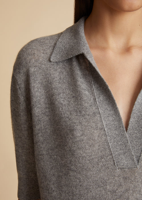 The Shrunken Jo Sweater in Warm Grey