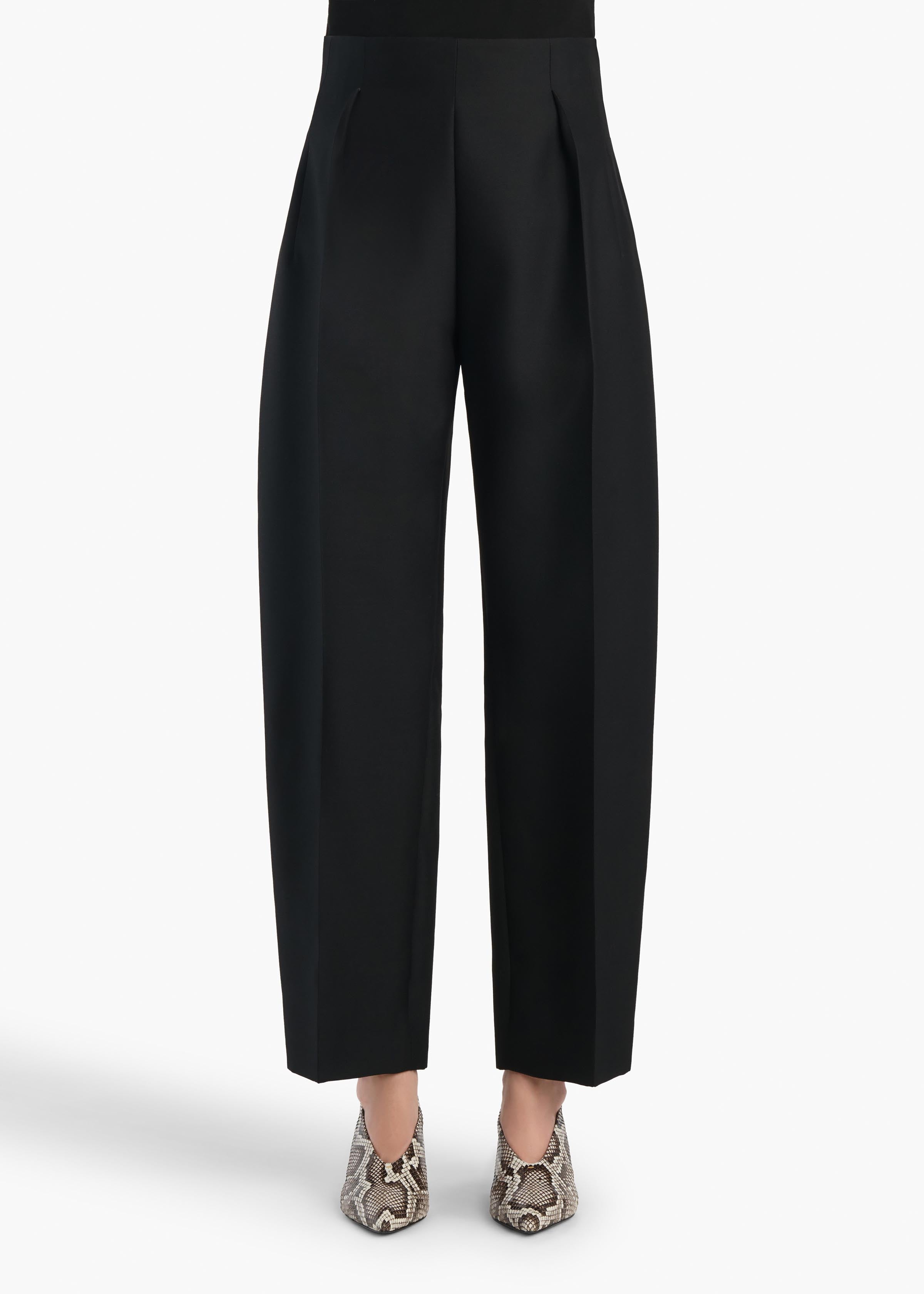Somera Pant in Black