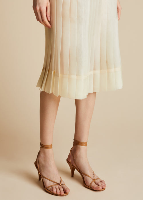 The Tudi Skirt in Cream