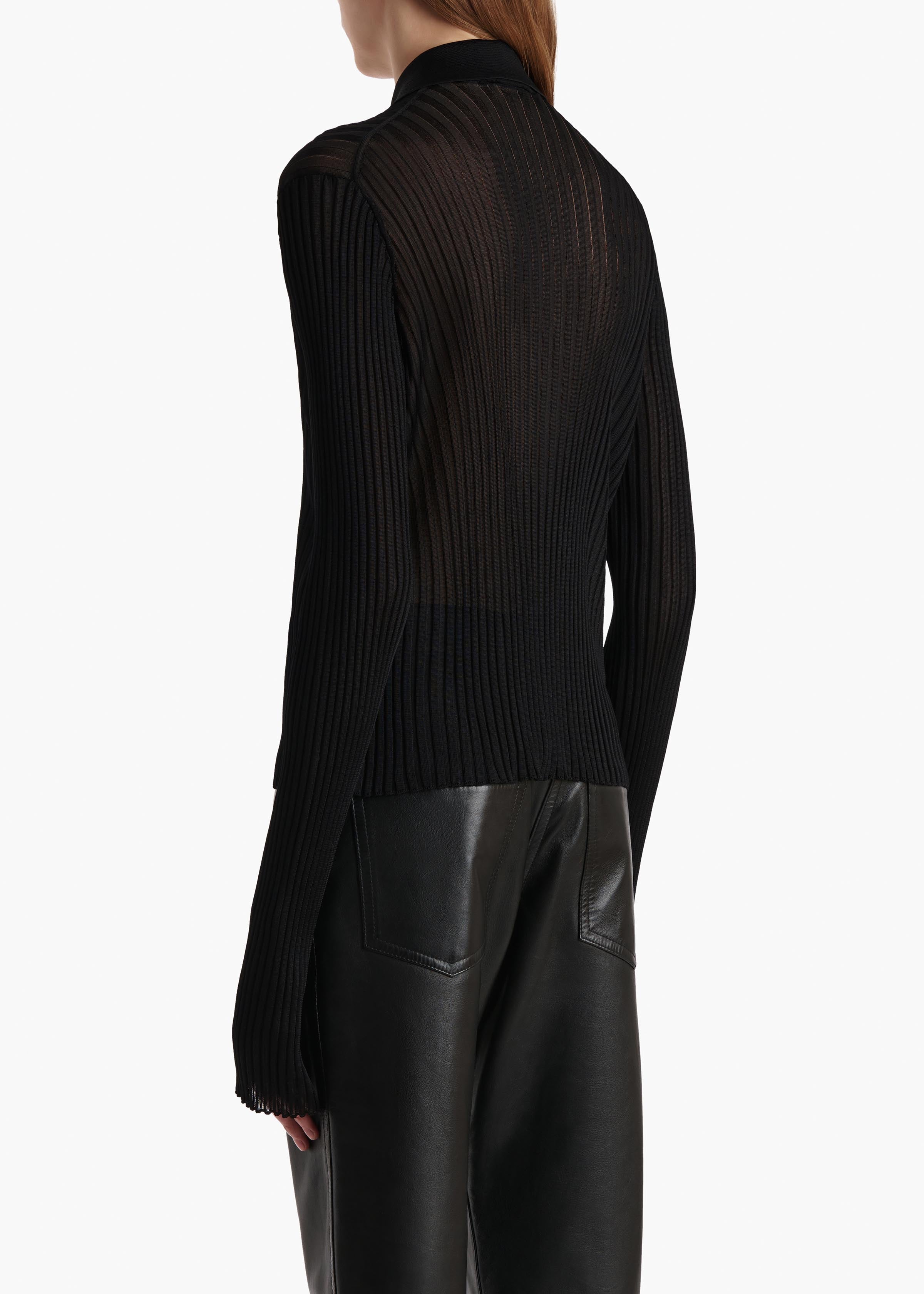 Vin Top in Black