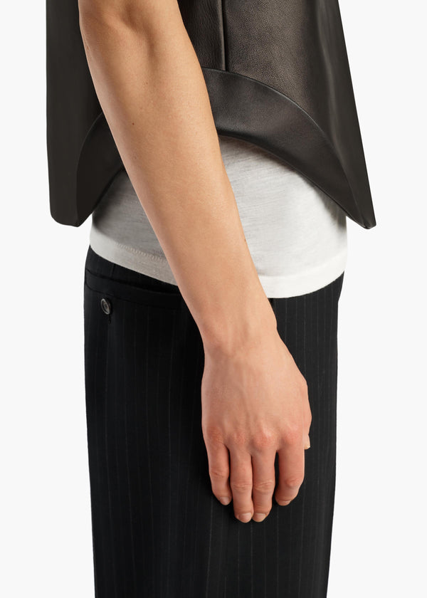 VYN GILET BLACK 25551012 200 E