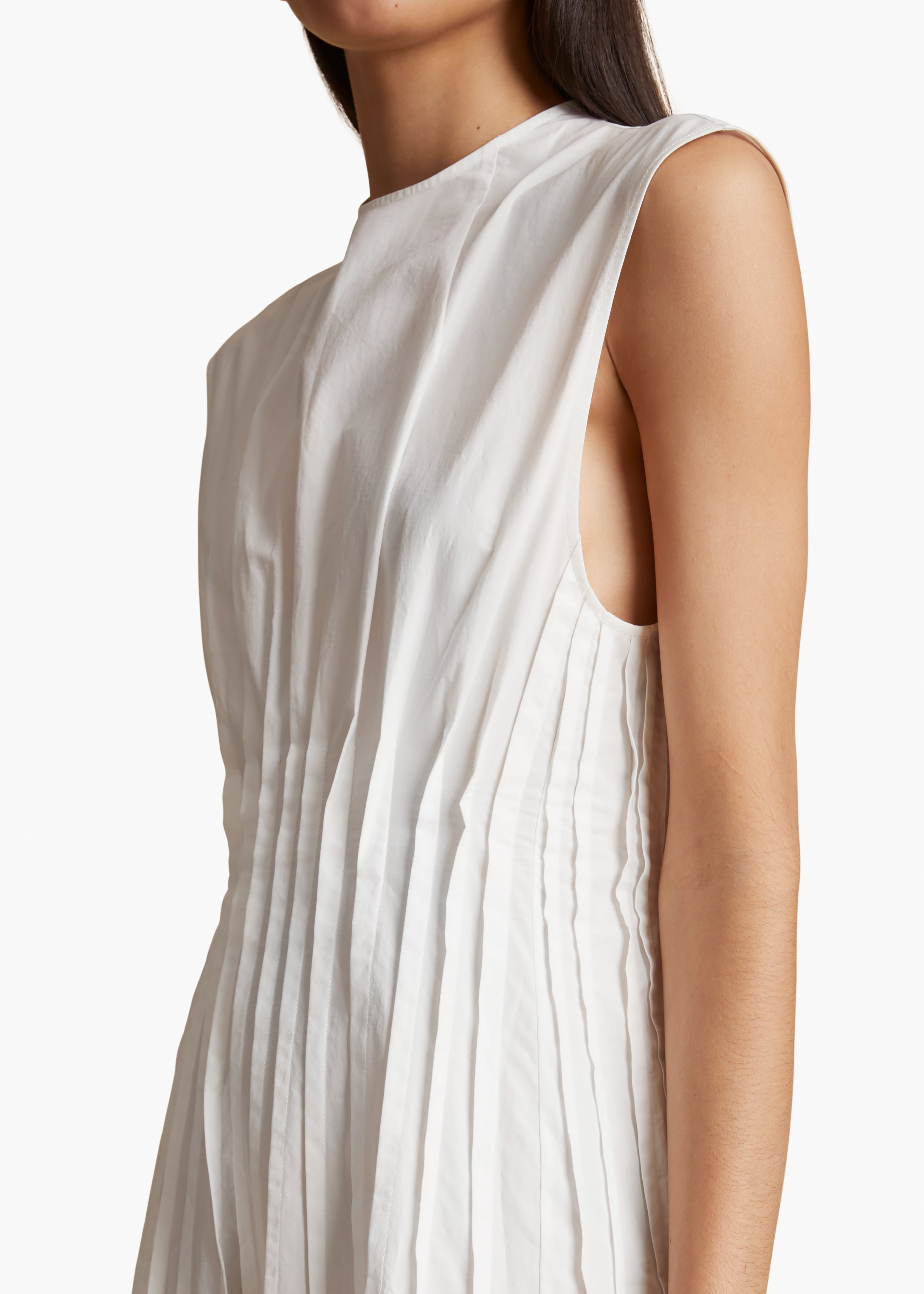 WES DRESS IN WHITE DETAIL 1