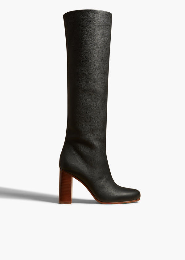 WILLOW KNEE HIGH BOOT IN BLACK PEBBLED LEATHER FRONT VIEW