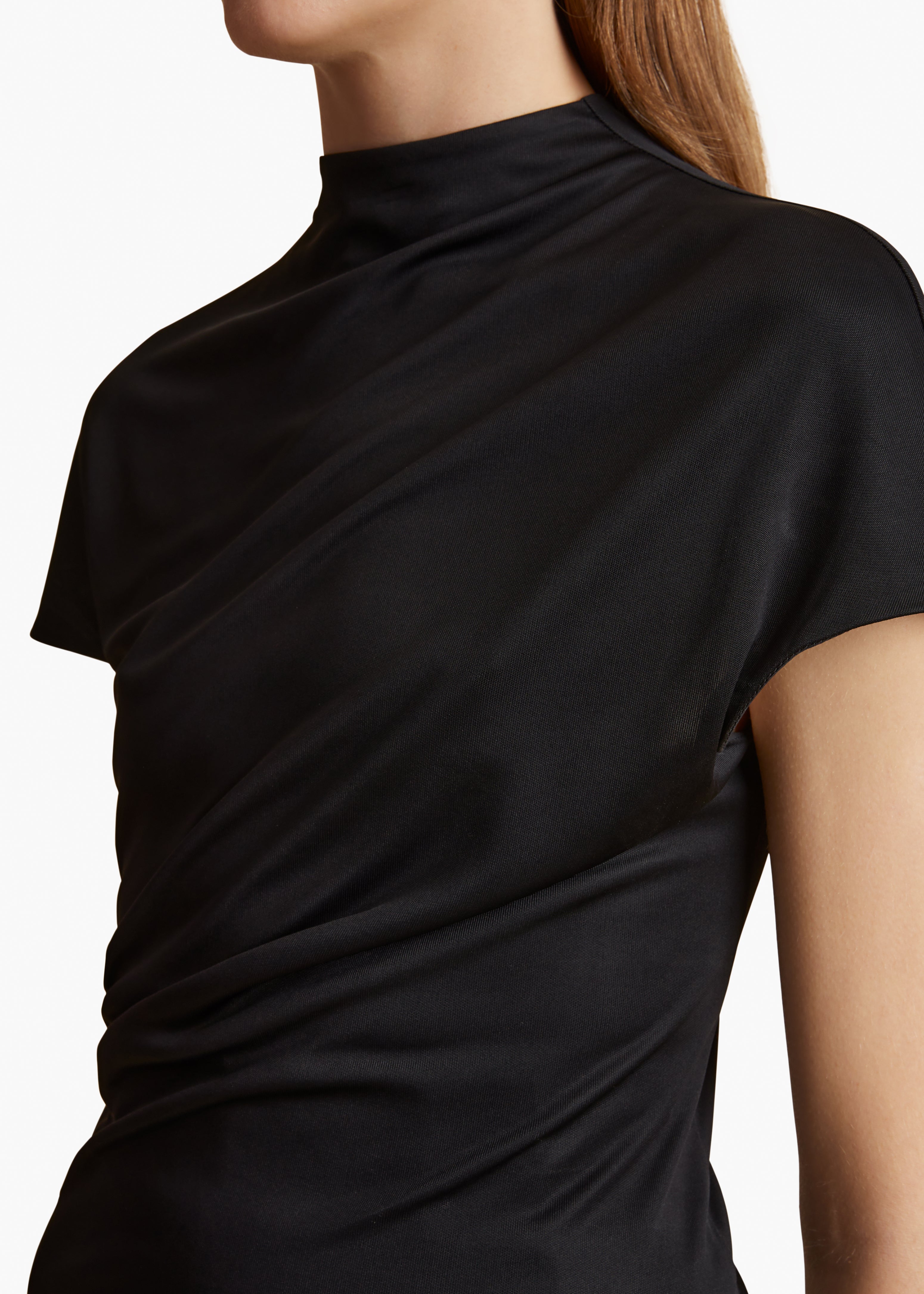 ZENN TOP IN BLACK DETAILED VIEW 1